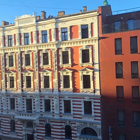 Golden Palms Apartment In The City Centre Riga Exterior foto